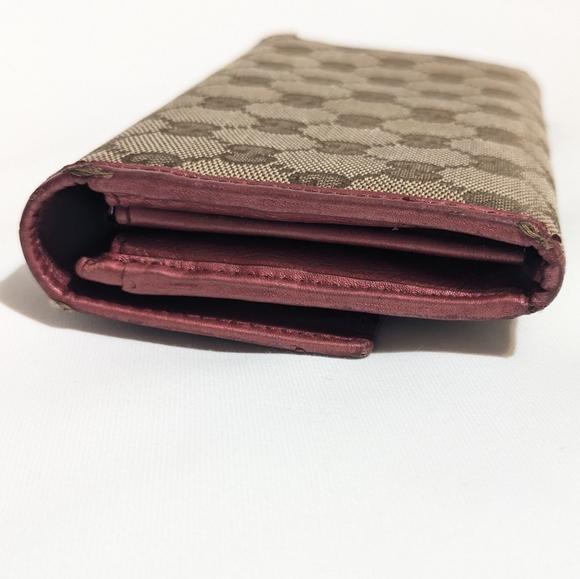 Gucci Monogrammed Gold GG Heart Continental Wallet - Picture 5 of 14